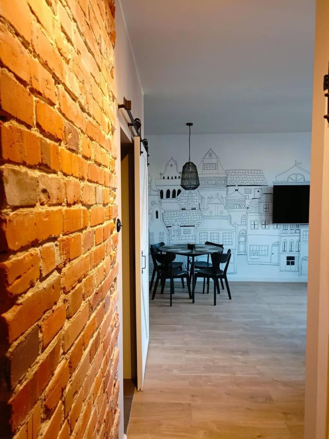 Апартаменты Loft Szewska 6 - Old Town - Parking Free Торунь Экстерьер фото